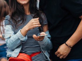 女友當(dāng)備胎，如何挽回女友的心？一個(gè)實(shí)操小技巧讓女友徹底愛上你